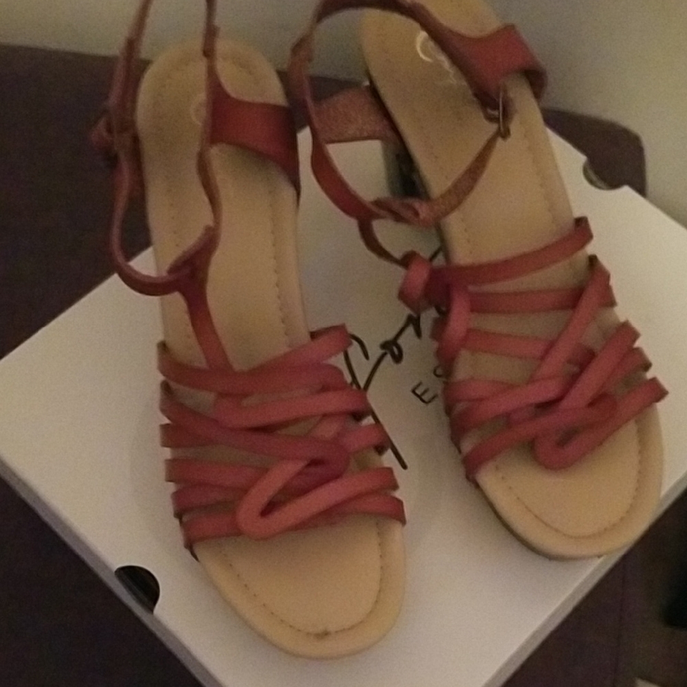 Women's Strappy Sandals - Red
